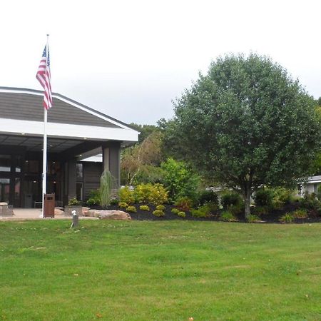 Ramada By Wyndham Rock Hill At Sullivan Center Esterno foto