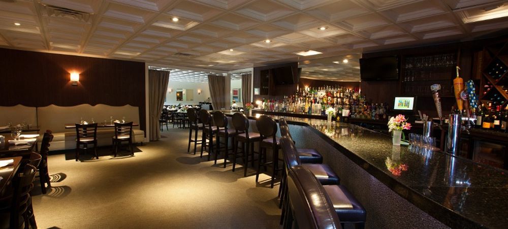 Ramada By Wyndham Rock Hill At Sullivan Center Esterno foto