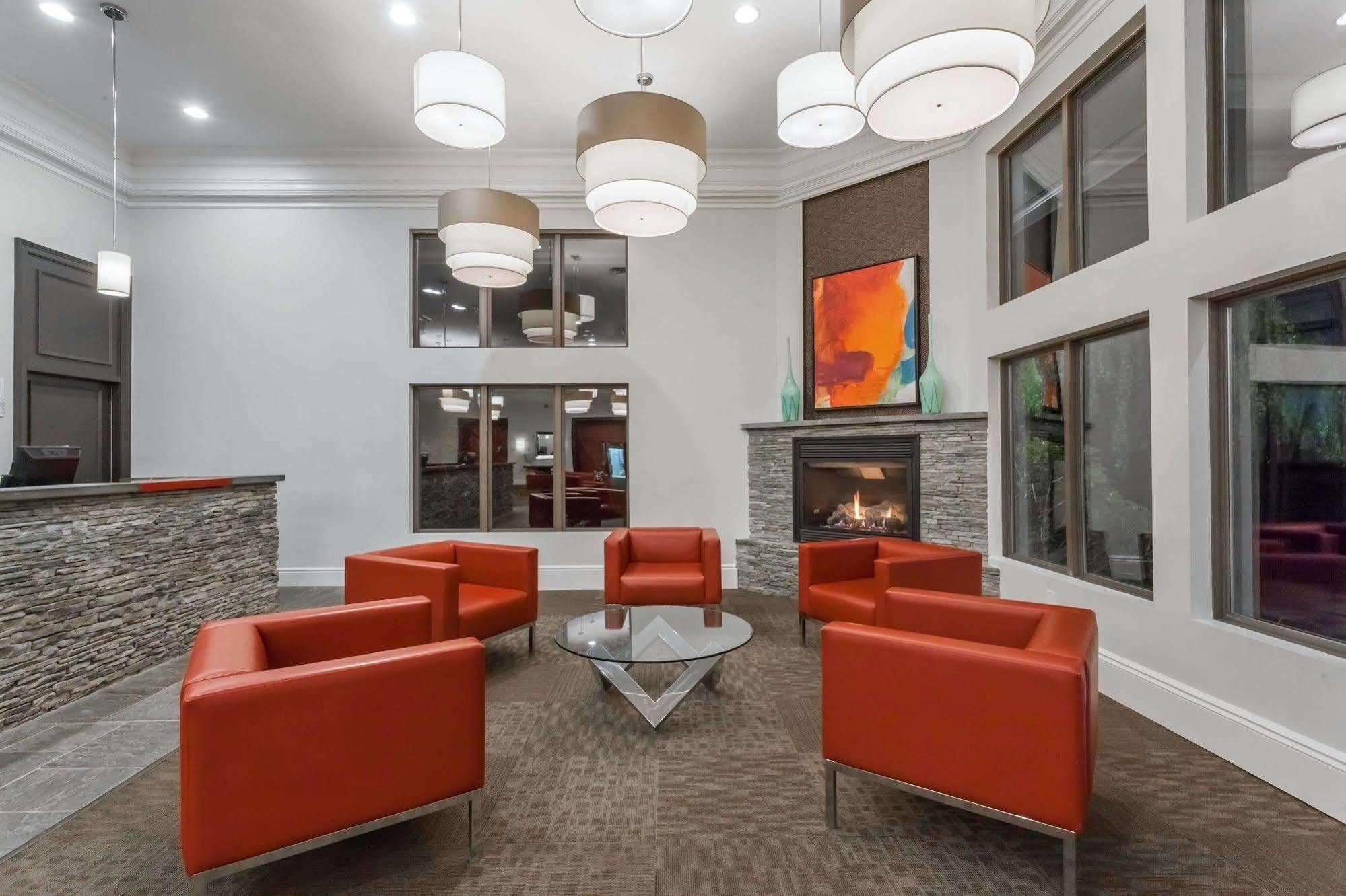Ramada By Wyndham Rock Hill At Sullivan Center Esterno foto