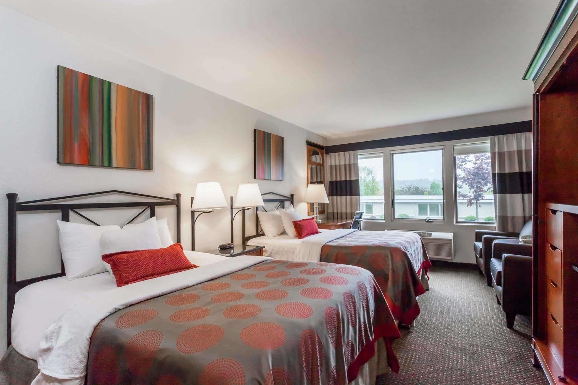 Ramada By Wyndham Rock Hill At Sullivan Center Esterno foto