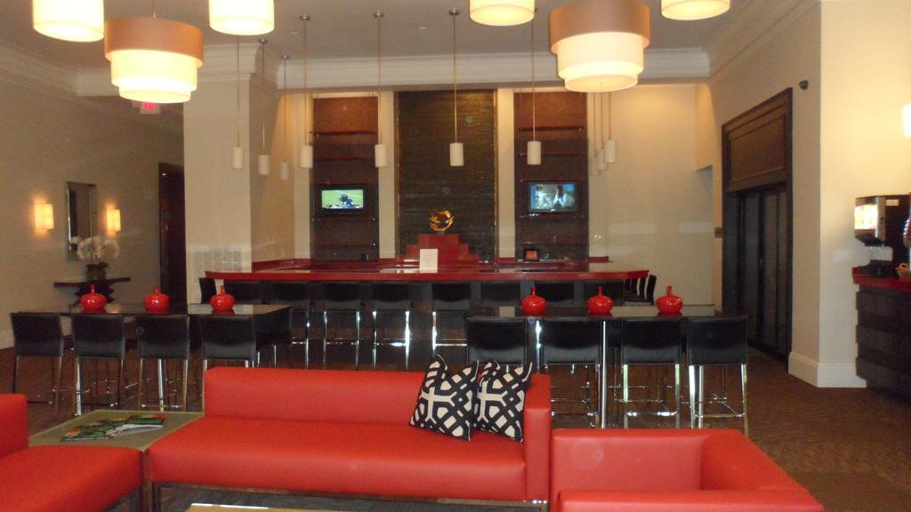 Ramada By Wyndham Rock Hill At Sullivan Center Esterno foto