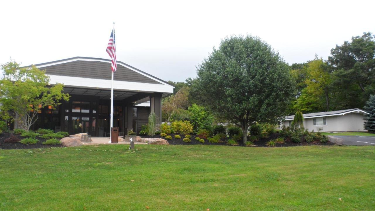 Ramada By Wyndham Rock Hill At Sullivan Center Esterno foto